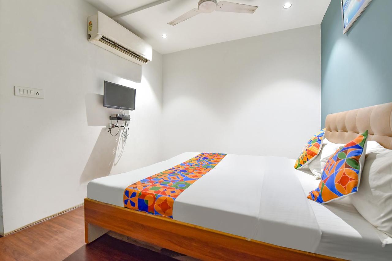 Fabhotel Nidhivan, Udhna Junction Surat Ngoại thất bức ảnh