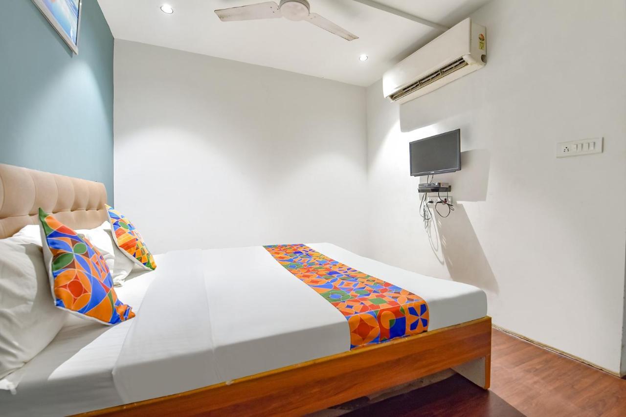 Fabhotel Nidhivan, Udhna Junction Surat Ngoại thất bức ảnh